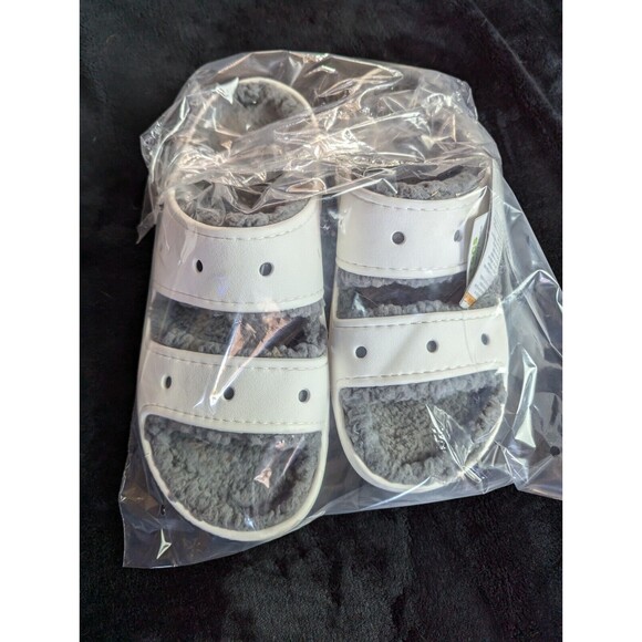 Crocs Classic Cozzzy White Faux Fur Sandal Men's Size 10  / Women's Size 12 - Picture 7 of 7